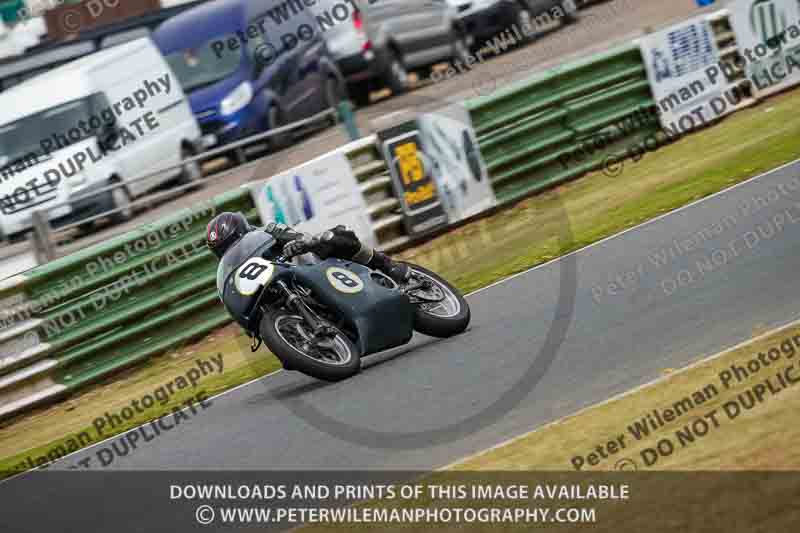 Vintage motorcycle club;eventdigitalimages;mallory park;mallory park trackday photographs;no limits trackdays;peter wileman photography;trackday digital images;trackday photos;vmcc festival 1000 bikes photographs